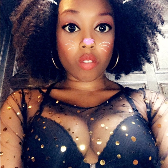 Meet your Posher, Tiffona - Picture 4 of 7